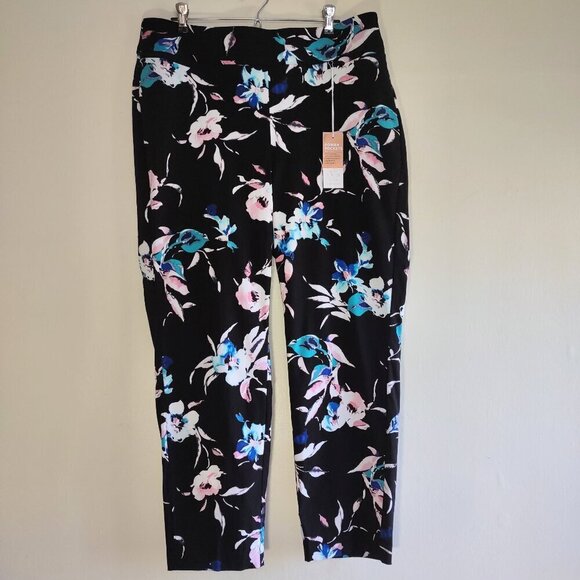 🆕  Lane Bryant 'The Allie Floral Pant Slimming Stretch Pockets Casual Size 18 - Picture 3 of 8